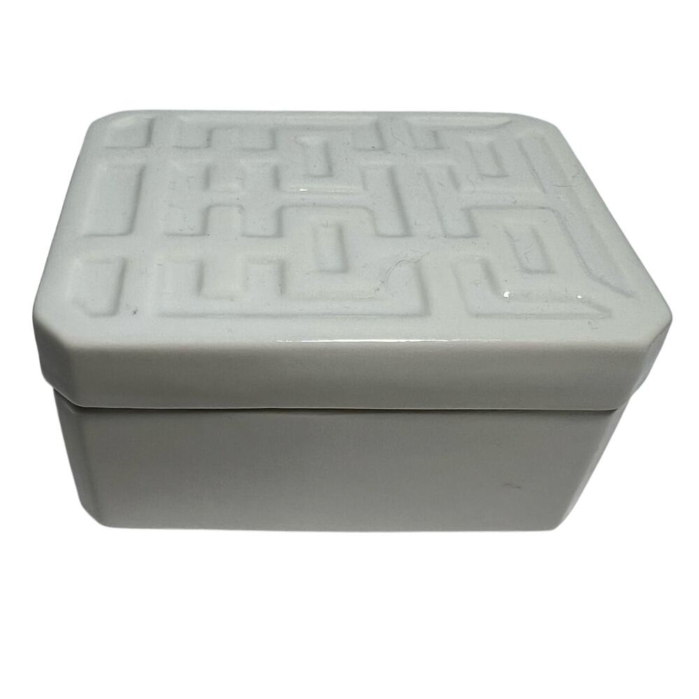 Vintage Minimalist Blanc de Chine Porcelain Trinket Box Jewelry Vanity Japan